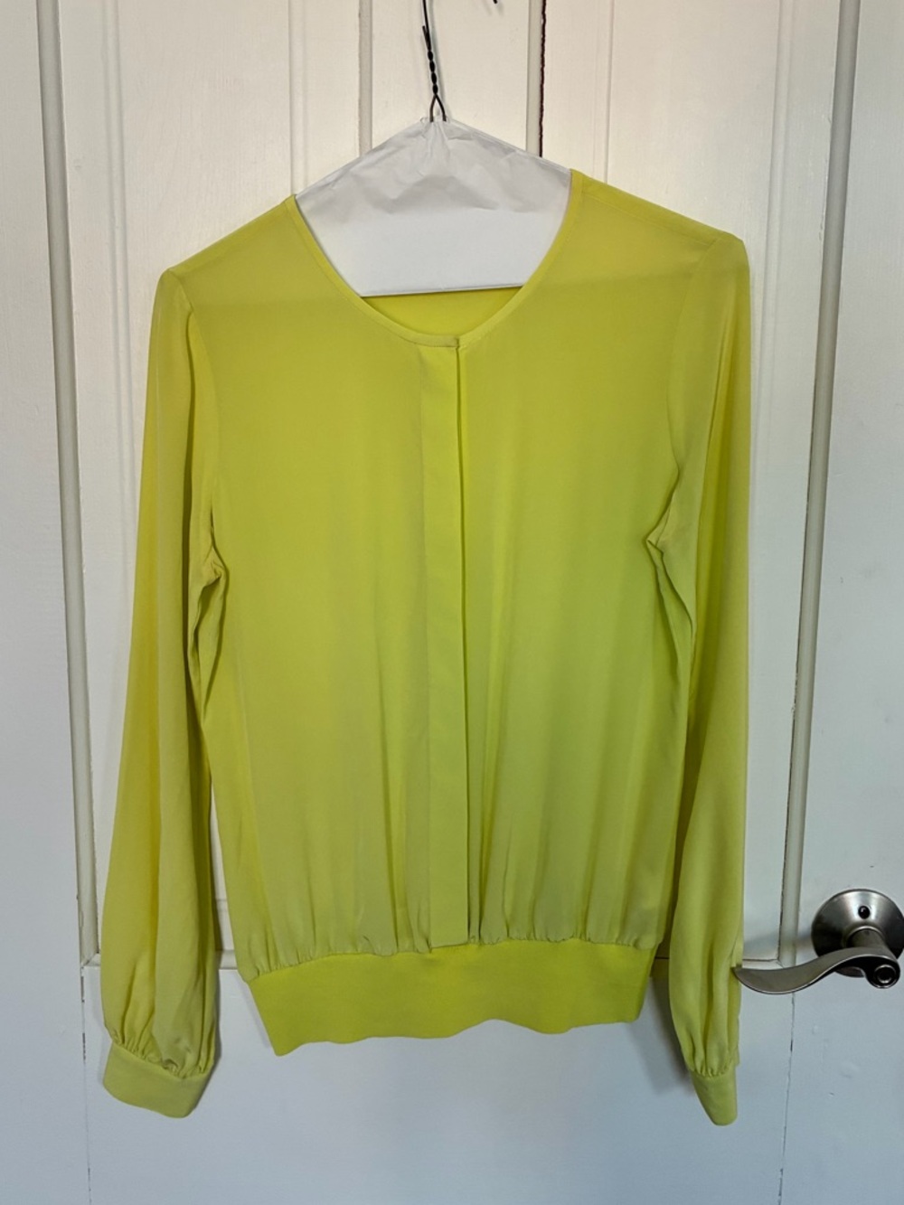 TRINA TURK | 100% silk blouse